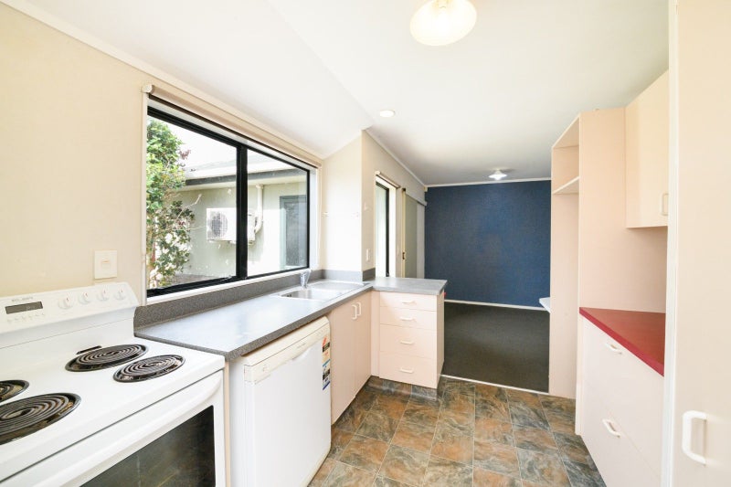 67 Amberley Avenue, Highbury, Palmerston North - Carousel 2