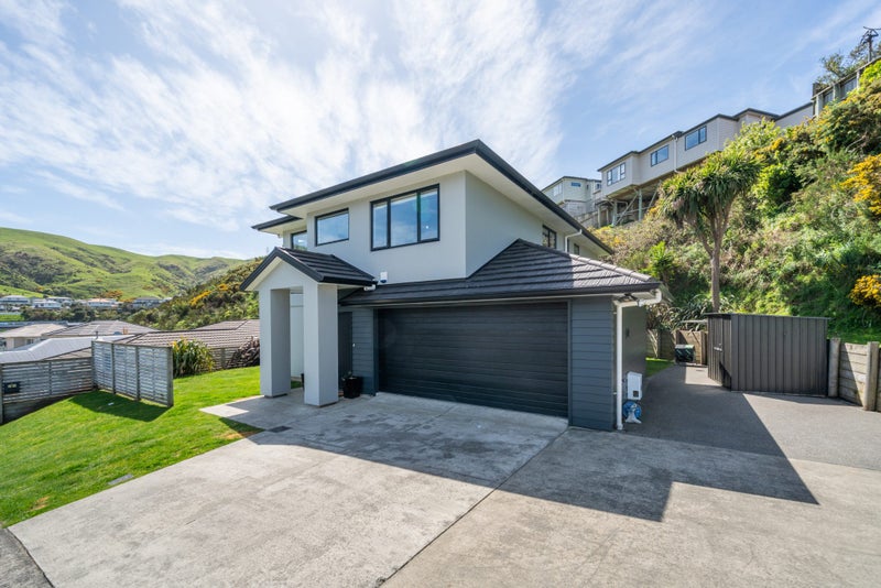 6 Romaine Road, Churton Park, Wellington - Carousel 2