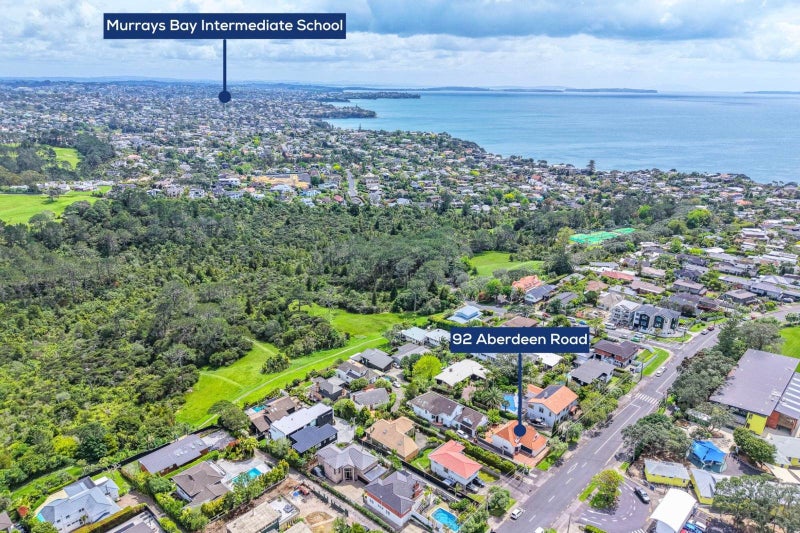 1/92 Aberdeen Road, Campbells Bay, Auckland - Carousel 24