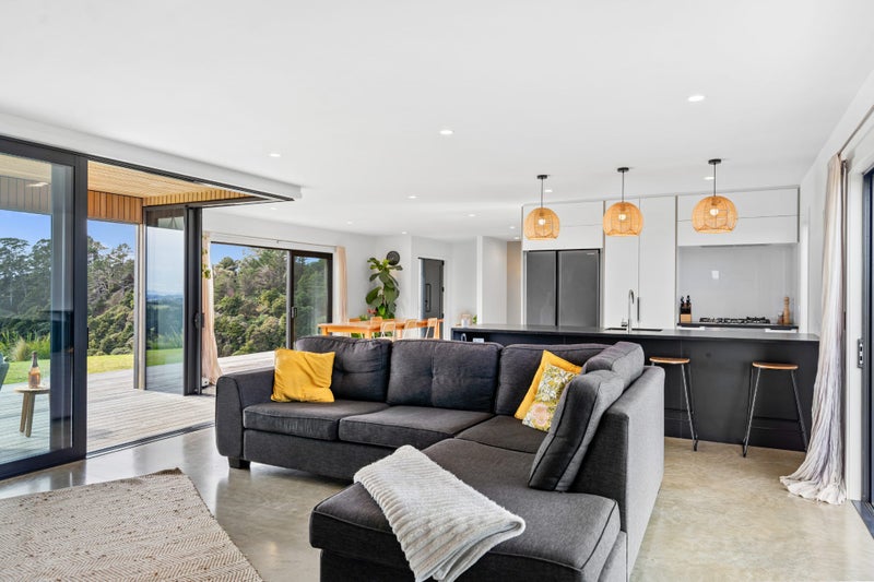 11 Waitokitoki Way, TUTUKAKA - Carousel 2