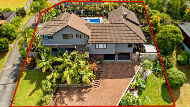 42 Redwing Street, Browns Bay, Auckland - Carousel 1