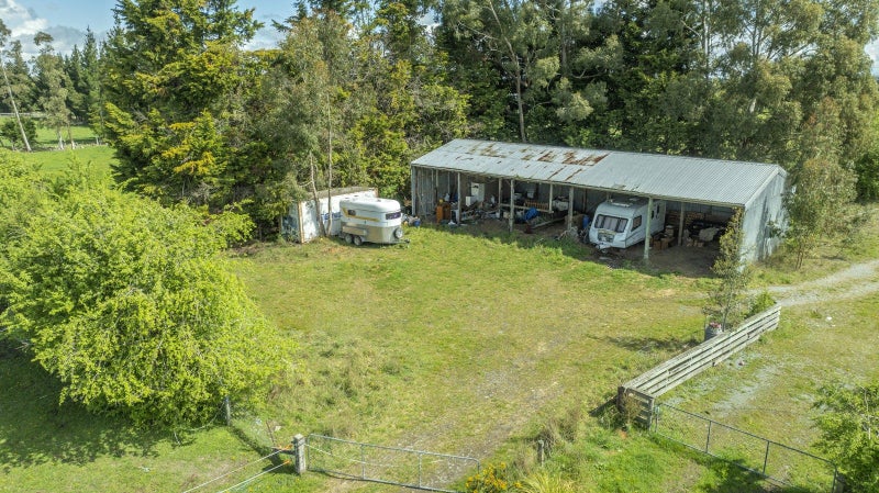 78 Howsons Road, Cust - Carousel 2