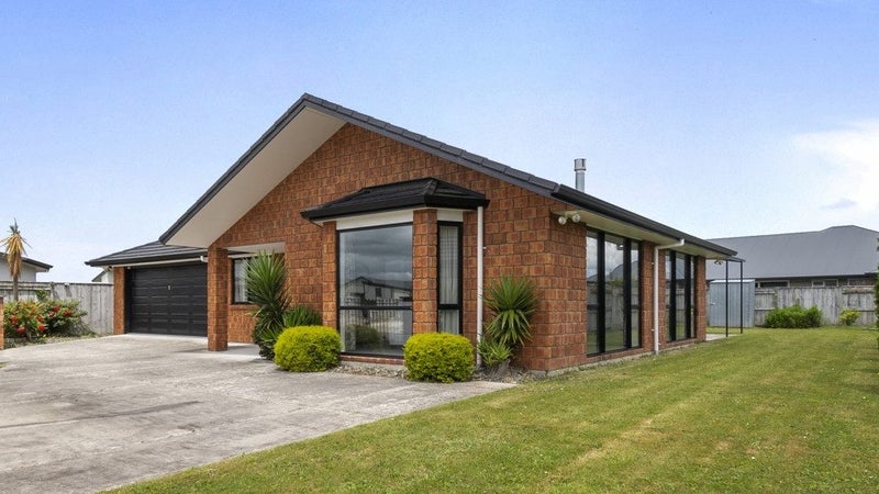 6 Morocco Terrace, Kelvin Grove, Palmerston North - Carousel 1