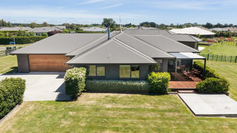 115 Mount Taylor Drive, Feilding, Feilding - Carousel 1