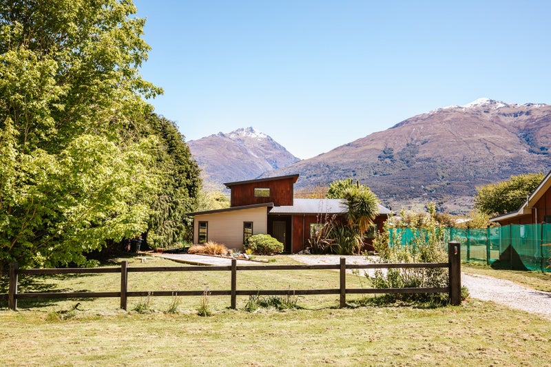 5 Kiwi Street, Makarora, Wānaka - Carousel 2
