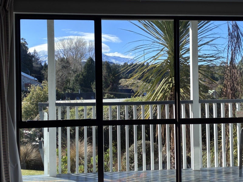 11 Willow Lane, Ohakune - Carousel 29