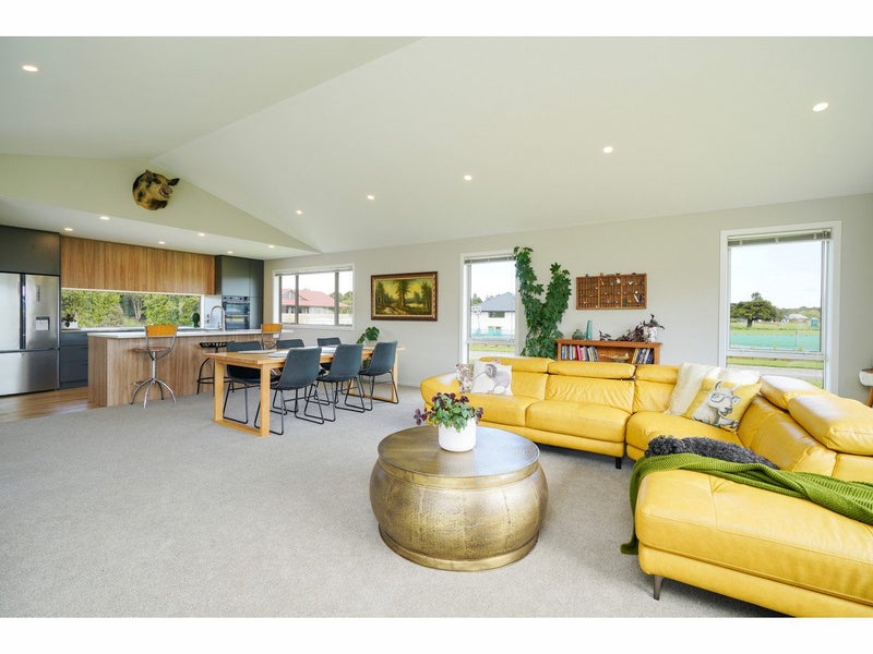 115 Blairlogie Close, Otatara, Invercargill - Carousel 2
