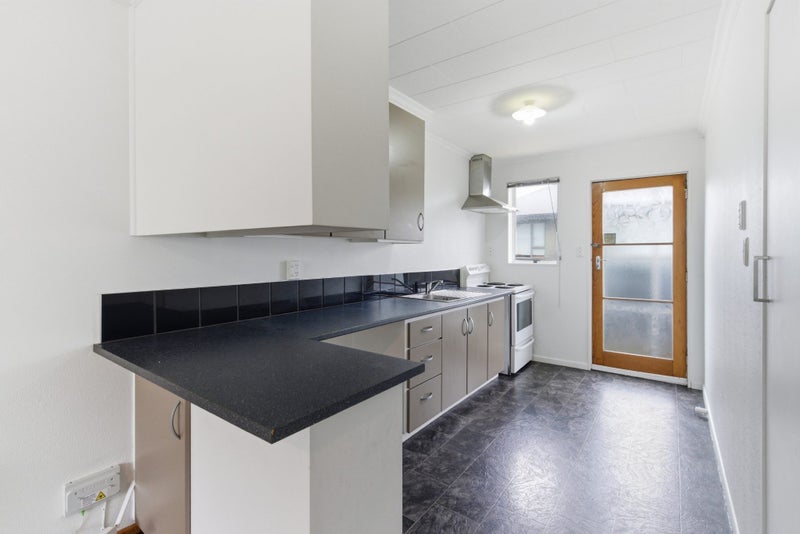 2/152 Earn Street, Appleby, Invercargill - Carousel 2