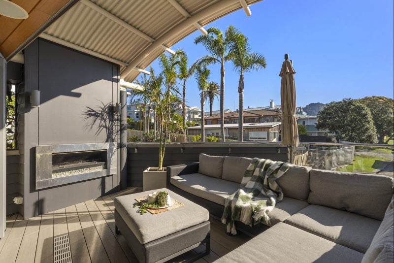 15 Ngarata Avenue, Mount Maunganui, Mount Maunganui - Carousel 2