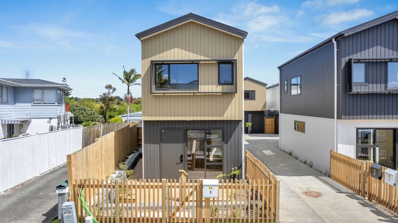 73E Archmillen Avenue, Pakuranga Heights, Auckland - Carousel 1