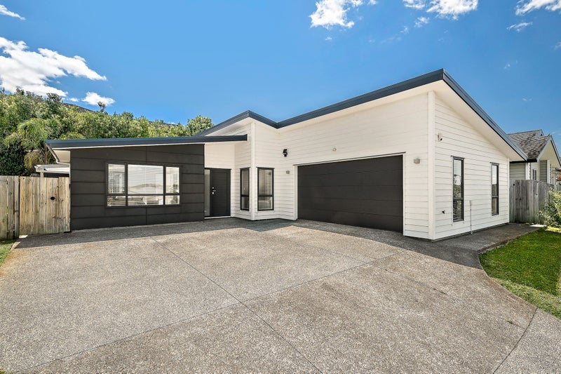 14 Flavell Drive, Orewa, Orewa - Carousel 1