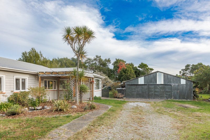 6 Golf Links Road, Carters Beach, Westport - Carousel 20