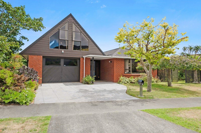 11 Hurunui Street, Waikanae - Carousel 28
