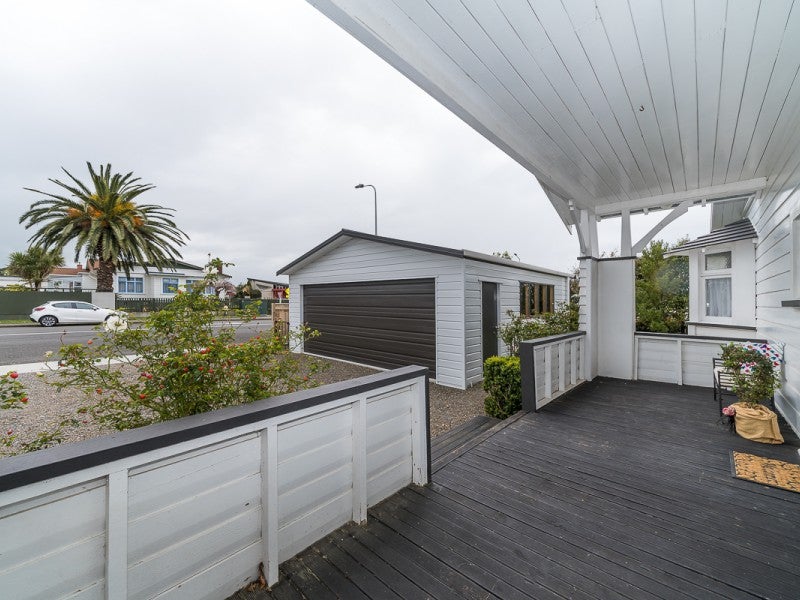 102 Warwick Street, Feilding, Feilding - Carousel 2