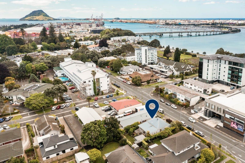 21 Willow Street, Tauranga, Tauranga - Carousel 2