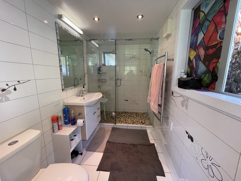 57 Seaview Road, New Lynn - Carousel 10