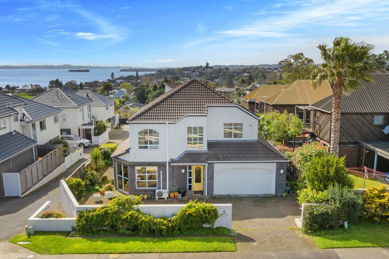 8/50 Cook Street, Howick, Auckland - Carousel 1