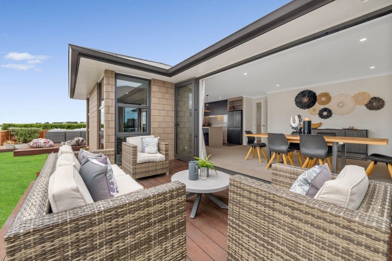 11 Flaxfield Lane, Beachlands, Auckland - Carousel 2