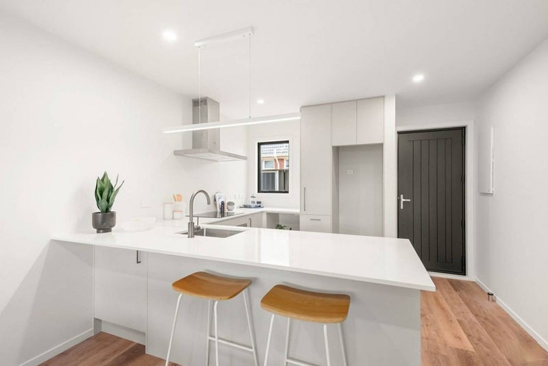 22B Palmer Crescent, Silverstream, Upper Hutt - Carousel 2