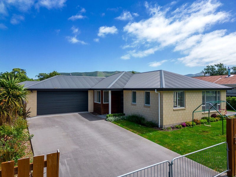 11 Goldsmith Street, Waimate, Waimate - Carousel 1