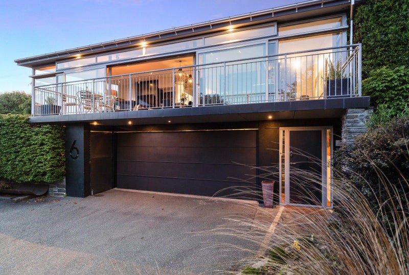 6 Whitbourn Place, Fernhill, Queenstown - Carousel 2