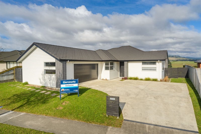 162 Pacific Drive, Fitzherbert, Palmerston North - Carousel 2