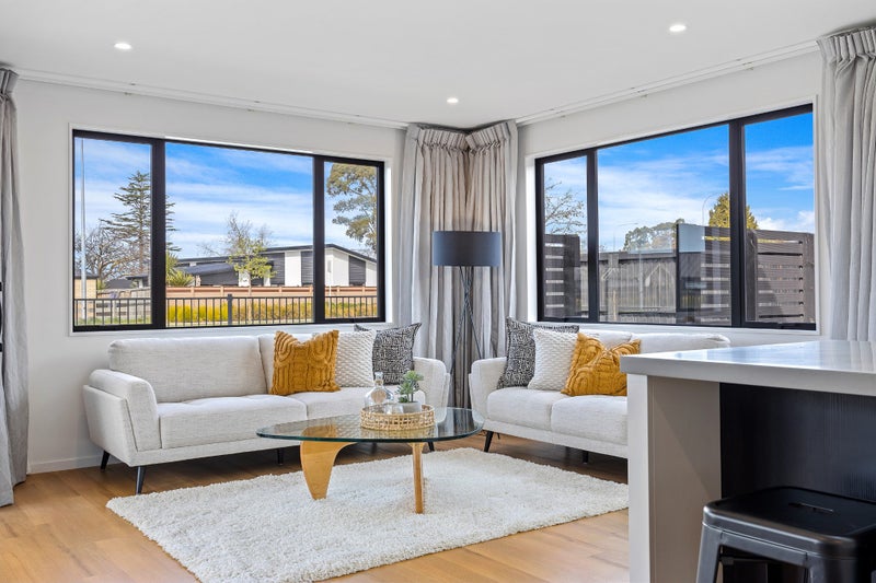 5 Tara Crescent, Woodend, Woodend - Carousel 1