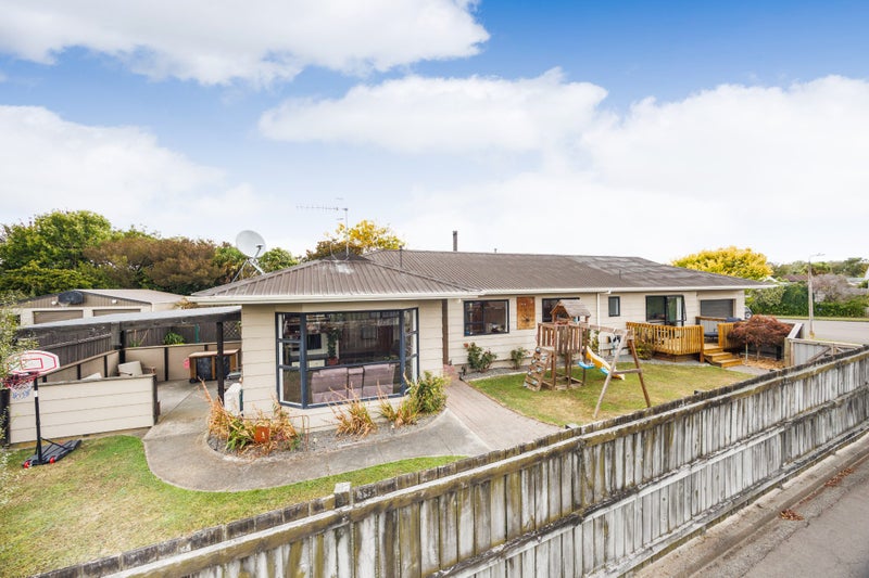 15 Mountfort Grove, Feilding, Feilding - Carousel 1