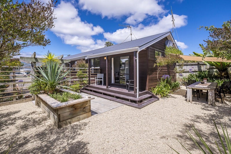 15A Babbacombe Avenue, Otaki Beach, Otaki - Carousel 1