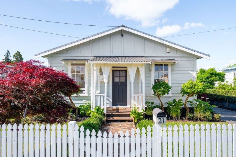 21 Makomako Street, Frankton, Hamilton - Carousel 1