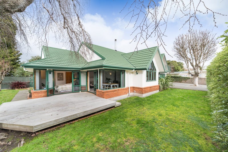 86 Pahiatua Street, Hokowhitu, Palmerston North - Carousel 2