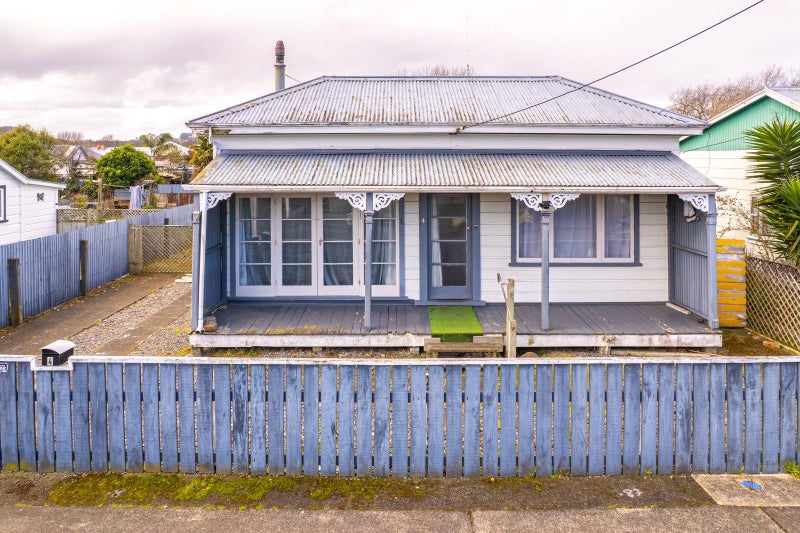 4 Lowther Street, Whanganui, Whanganui - Carousel 2