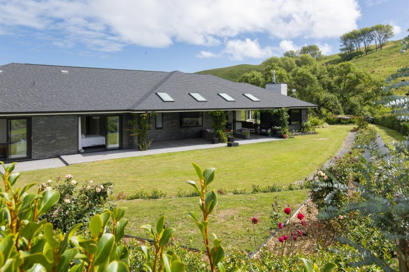 74 Scarlys Way, Okitū, Gisborne - Carousel 31