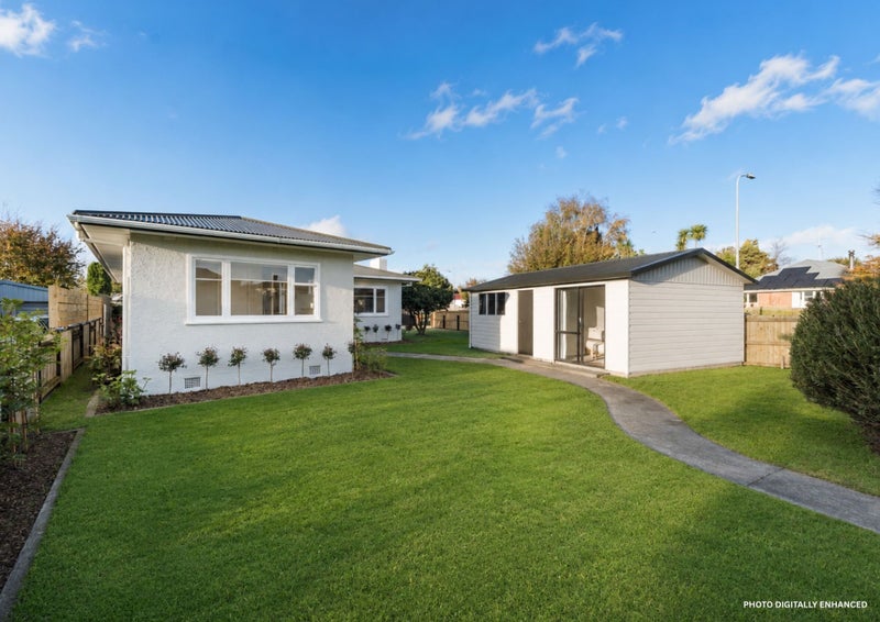 18 Ashford Avenue, Hokowhitu, Palmerston North, Manawatu / Whanganui - Carousel 1