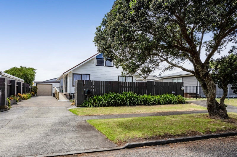 5 Dieffenbach Street, Opunake - Carousel 2
