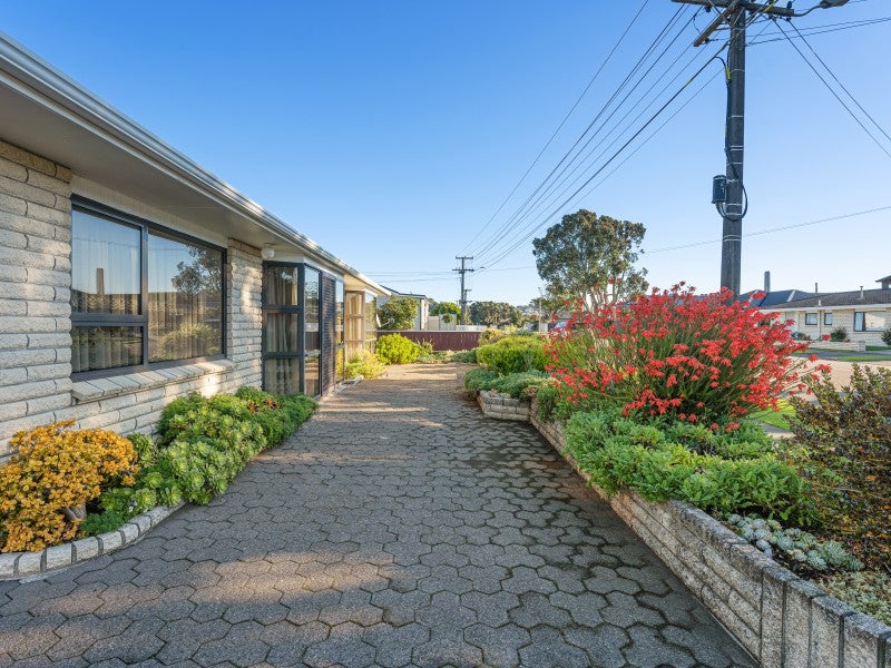 1/27 Whiteley Street, Moturoa, New Plymouth - Carousel 2