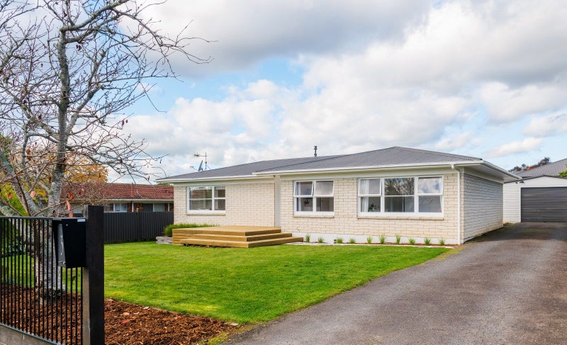 3 Russleigh Drive, Dinsdale, Hamilton - Carousel 1