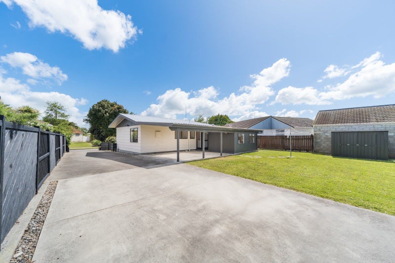 60 Hillcrest Drive, Kelvin Grove, Palmerston North - Carousel 23