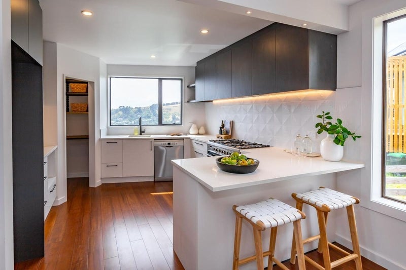 10 Millhill Lane, Huntsbury, Christchurch - Carousel 2