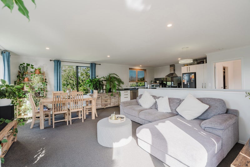 86B Totara Drive, Pukete, Hamilton - Carousel 1