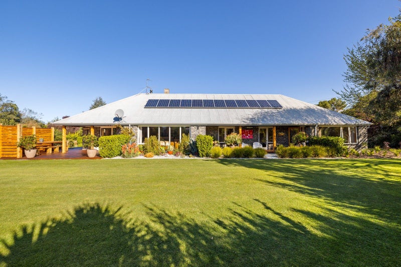 49 Douglas Road, Amberley, Amberley - Carousel 1