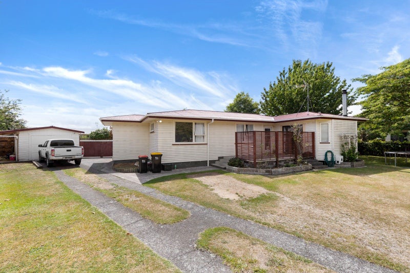 16 Kenmore Place, Tokoroa, Tokoroa - Carousel 1