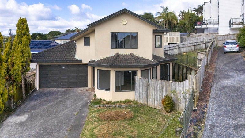 2/14 Mossop Rise, Glenfield, Auckland - Carousel 1