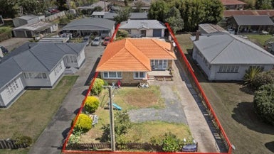 69 Gray Avenue, Mangere East, Auckland - Carousel 1