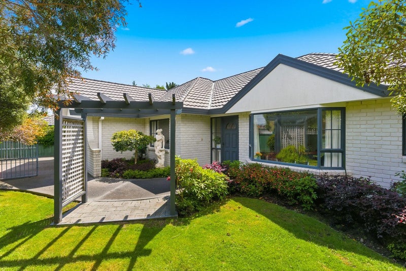 5 Rimu Street, Waikanae - Carousel 2