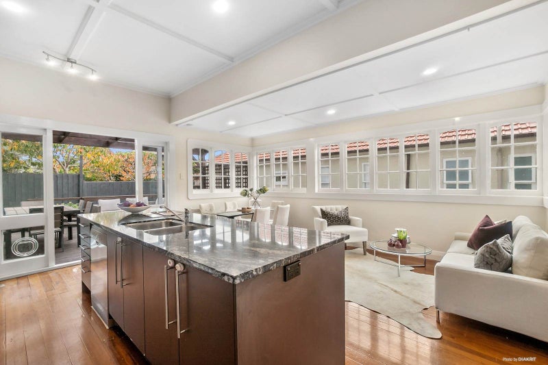 38 Te Kawa Road, Greenlane, Auckland - Carousel 2