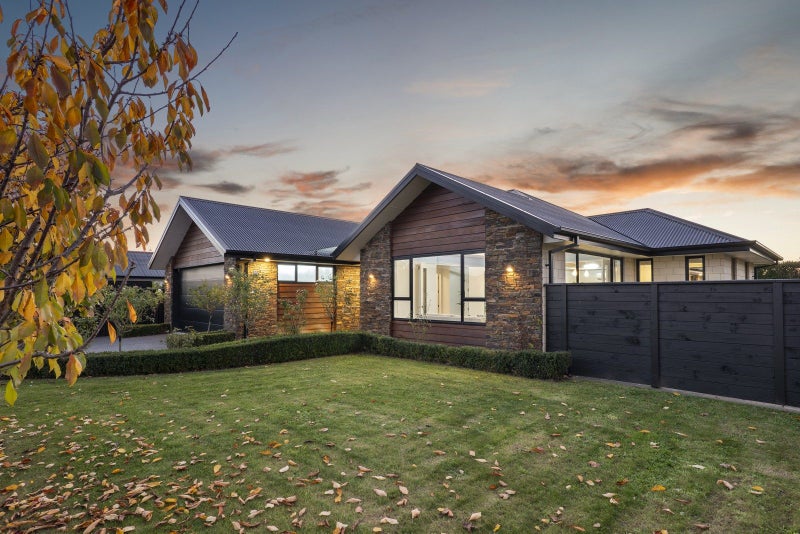 44 Bronco Drive, Aidanfield, Christchurch - Carousel 2