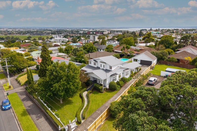 10 New Windsor Road, Avondale, Auckland - Carousel 2