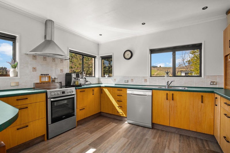 16 Waipuna Road, Springvale, Alexandra - Carousel 2