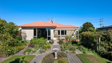 32 Hutcheson Street, Mayfield, Blenheim - Carousel 1